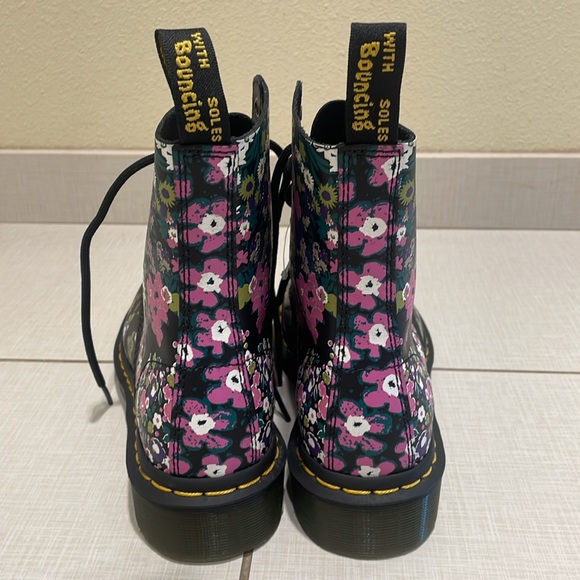 DR MARTENS 1460 Vintage Floral Leather Boots - Picture 5 of 11